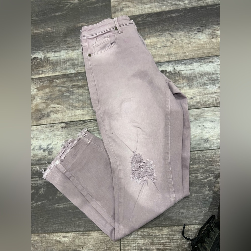 Women’s Lavender Distressed Cropped Ankle Skinny Jeans